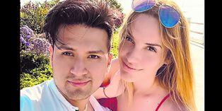 Deyvis Orosco y Cassandra Sánchez postearon foto juntos y les llovieron felicitaciones por la bonita pareja que hacen