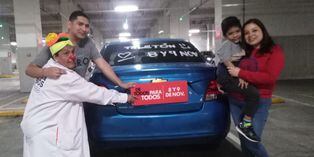 Teletón: pintan lunas de autos, camionetas y buses a favor de campaña solidaria