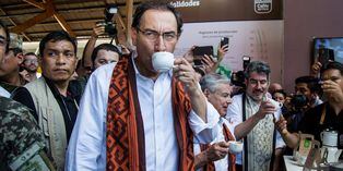 Martín Vizcarra: "No basta cambiar a un corrupto, tenemos que sacar a todos" | VIDEO y FOTOS
