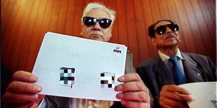 ONPE distribuirá 12 mil plantillas Braille para que personas invidentes puedan votar