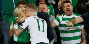 McClean hizo gol de triunfo, clasificó a Irlanda a repechaje y su festejo fue el más romántico de las Eliminatorias