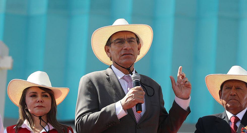 Martín Vizcarra realizó la inspección de varias obras y la entrega de títulos de propiedad en Cerro de Pasco. (Foto: Difusión)