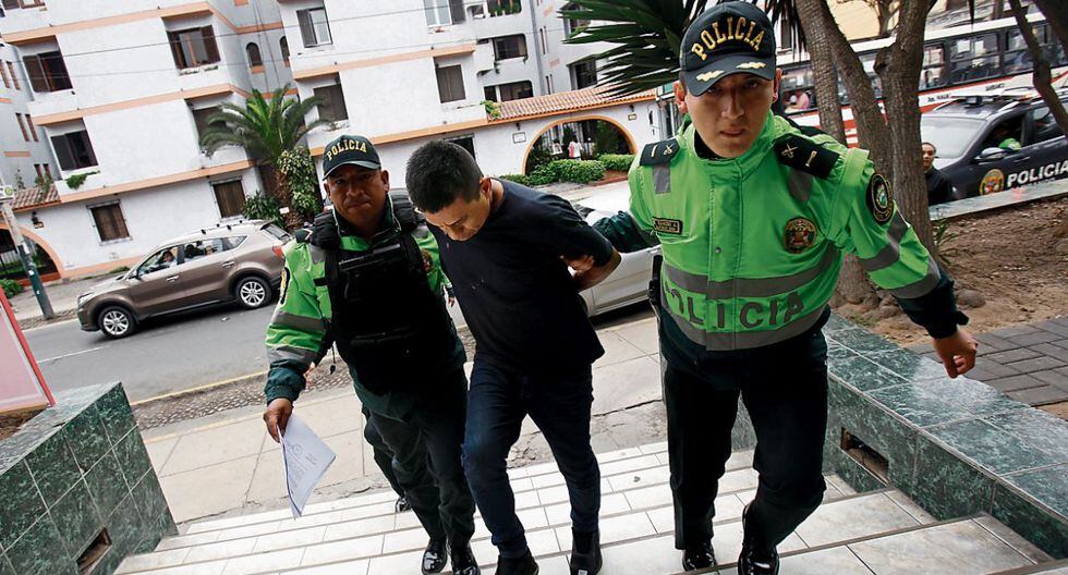 Dos 'marcas' fueron capturados, pero uno huyó. (Foto: Trome)
