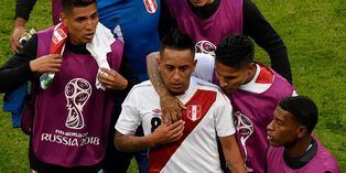 Christian Cueva se pronunció tras insultos de sujeto en avión rumbo a Rusia