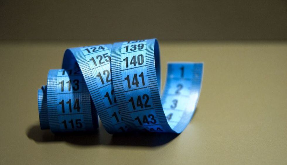 Para bajar de peso se debe evitar comer ciertos alimentos en determinadas horas del día. (Foto: Pixabay)