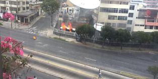 Ecuador: manifestantes atacan instalaciones del canal Teleamazonas