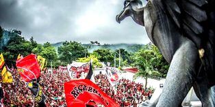 River Plate vs Flamengo: Impresionante marea rojinegra despide al 'Mengao' antes de volar a Lima | VIDEO