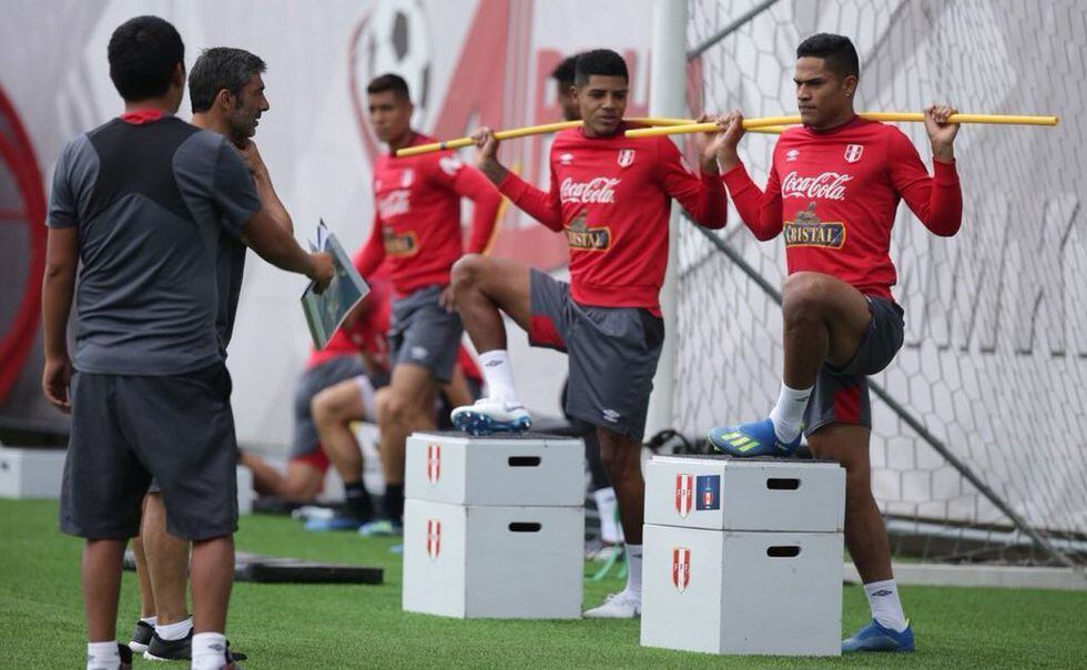 Selección peruana: entrenamientos con miras a Francia