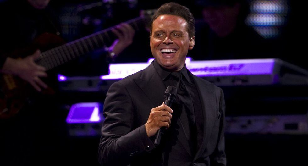 Luis Miguel y su novia envueltos en una polémica. (Foto: AFP)