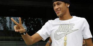 Neymar: Marca deportiva que lo viste 'pega el grito en el cielo' por su pase al PSG