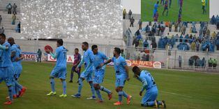 Cae granizo y jugadores huyen del campo de juego en pleno partido Binacional vs Alianza Universidad
