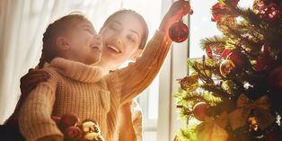 Cuatro adornos navideños que puedes hacer con papel higiénico