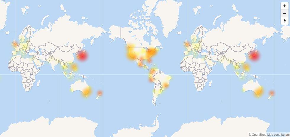 Facebook lleva más de 8 horas con servicio interrumpido