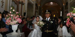 Así fue la emocionante boda de Inés Melchor con teniente de la Policía Nacional | FOTOS