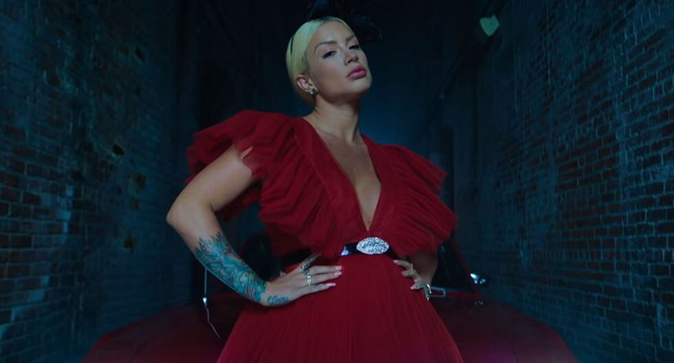 Leslie Shaw estrenó el videoclip de su nuevo éxito “Bombón”. (Foto: Captura de YouTube)