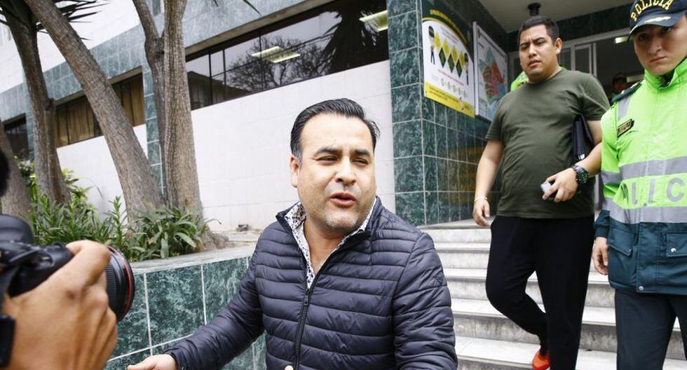 Juan Carlos Orderique fue intervenido por la Policía Nacional tras protagonizar choque en Barranco. (Foto: Trome)