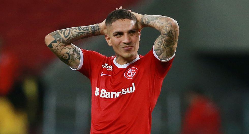 Paolo Guerrero no pudo hacer nada para que Internacional cayera ante Gremio. (Foto: Agencias)