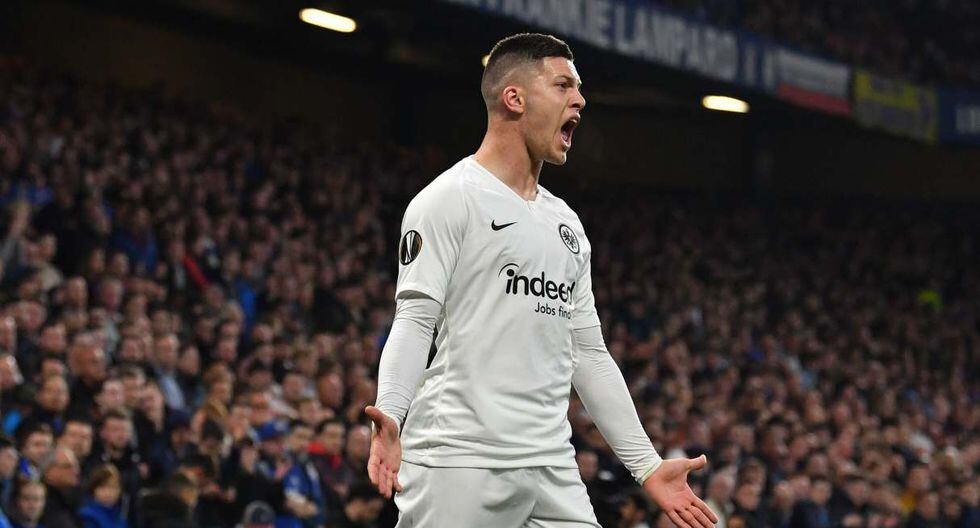 Luka Jovic sería anunciado oficialmente como jugador de Real Madrid en los próximos días. (Foto: AFP)