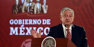 Presidente de México respalda la decisión de liberar al hijo de El Chapo